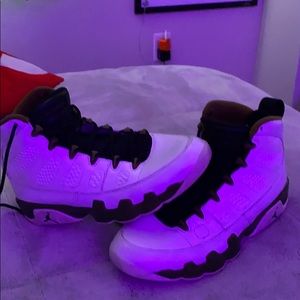 Worn twice. Don’t have a box